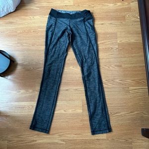 Lululemon Align 31” full length heather gray and black leggings size 8